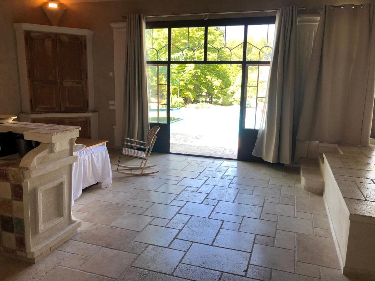 Hotel Le Pool House - Private Jacuzzi - Mas Des Sous Bois à Ventabren Extérieur photo