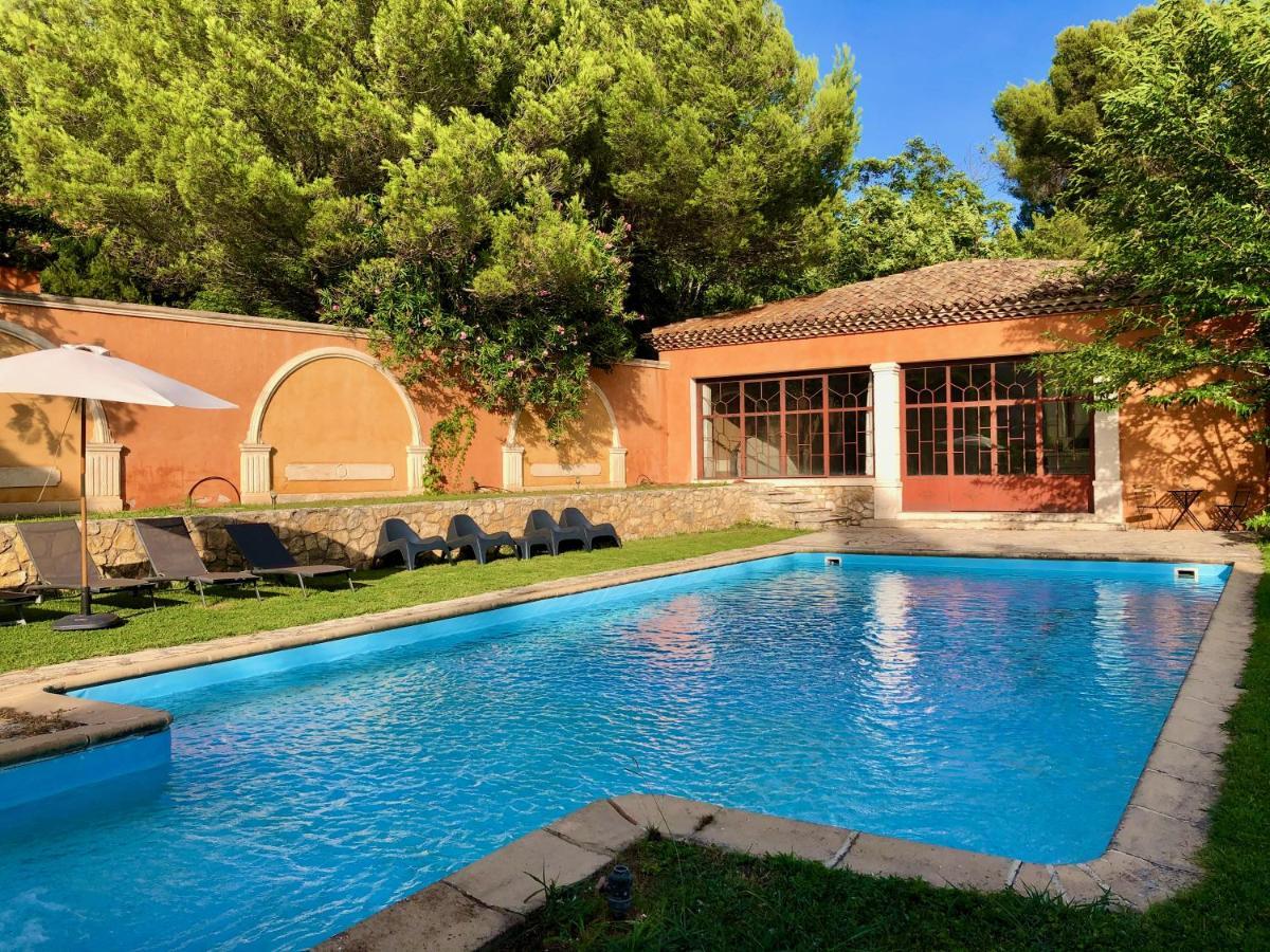 Hotel Le Pool House - Private Jacuzzi - Mas Des Sous Bois à Ventabren Extérieur photo