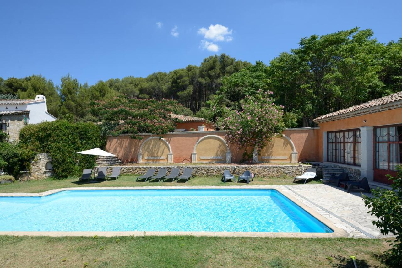 Hotel Le Pool House - Private Jacuzzi - Mas Des Sous Bois à Ventabren Extérieur photo
