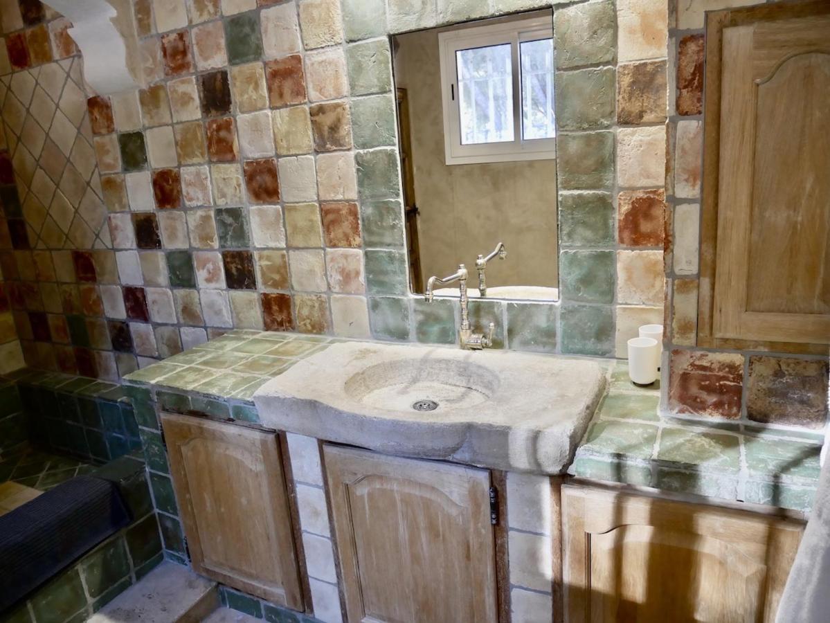 Hotel Le Pool House - Private Jacuzzi - Mas Des Sous Bois à Ventabren Extérieur photo